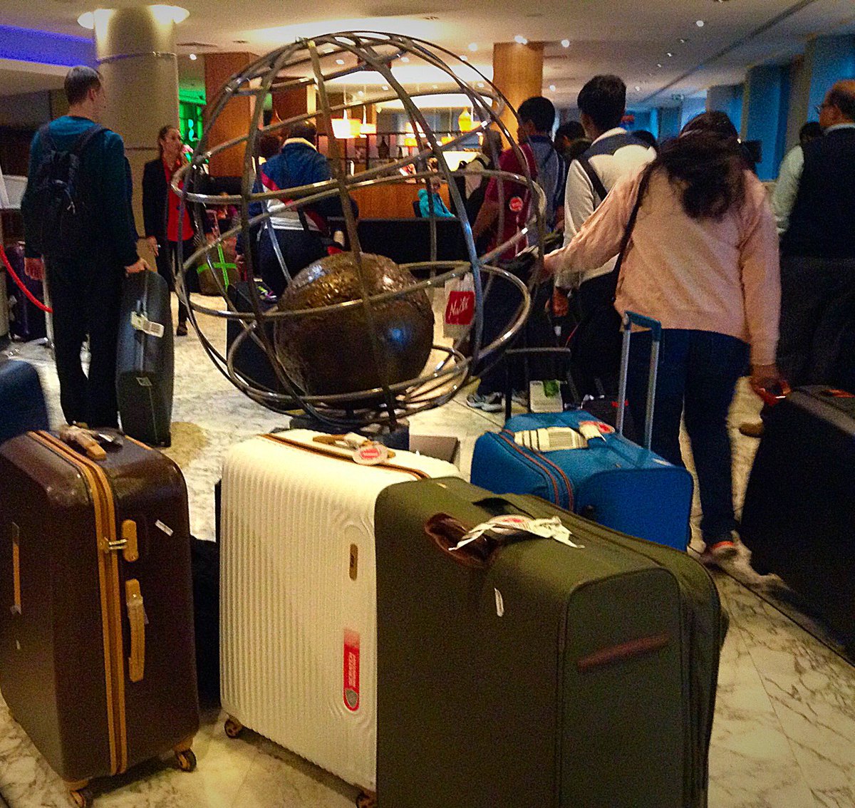veidehigite's tweet photo. #vipbags at #radissonparkinn #London #UK When you are very Important #premium #luggage #Radisson #Heathrow #nomad https://t.co/ReR0JfQegt