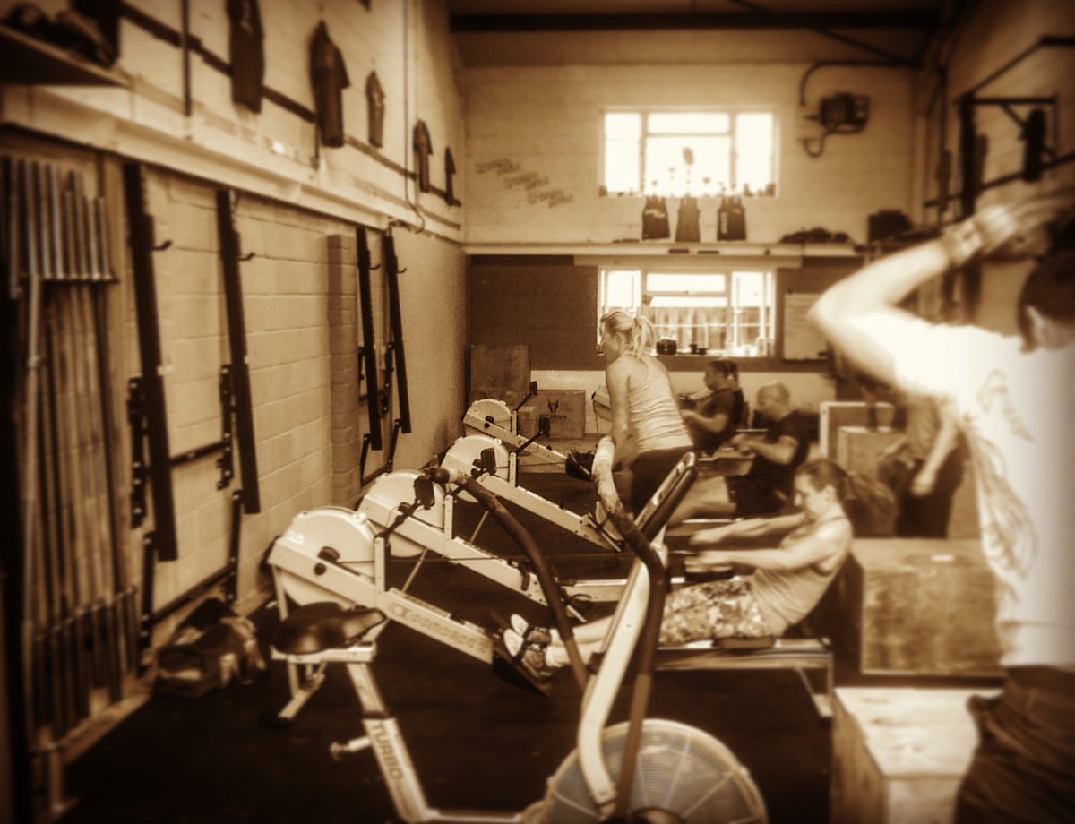 Crossfitascot's tweet photo. Morning crew smashing the partner WOD #GASSSY https://t.co/nKDdBnecnP