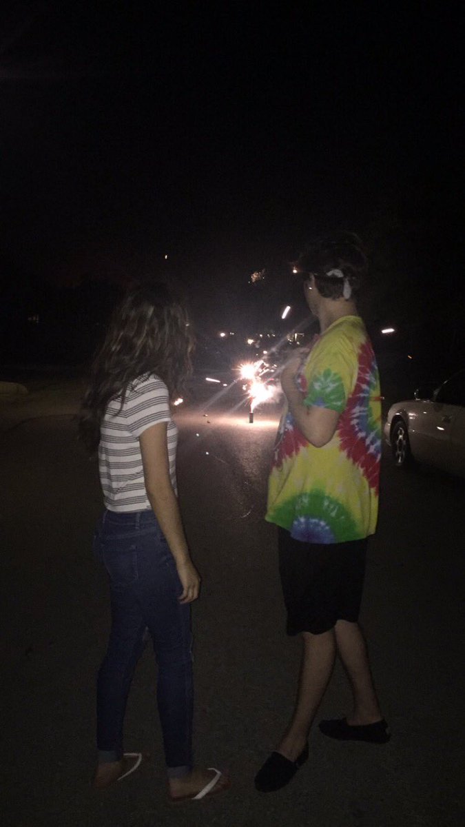 whitt_wizzzle's tweet photo. Ily forever ❤️ #3rd4th https://t.co/adZZbQJdBs