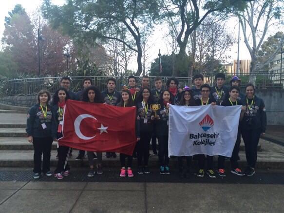 FenTek <a href="/intr_spero/">Intersection Spero</a> takımımız en duyarlı takım, proje ve robot tasarımı ile Sidney'den kupayla dönüyor.Tebrikler! 👏🏻🏆