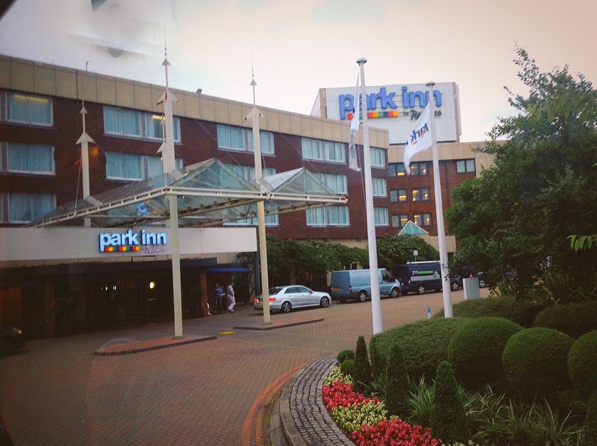 drnihargite's tweet photo. #vipbagsindia at #radissonparkinn #London #UK When you are very Important #LuxuryLuggage #Radisson #Heathrow https://t.co/UFw3kYtEAD