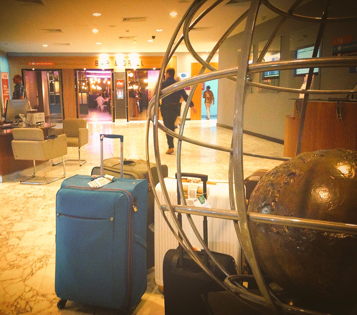 drnihargite's tweet photo. #vipbagsindia at #radissonparkinn #London #UK When you are very Important #LuxuryLuggage #Radisson #Heathrow https://t.co/UFw3kYtEAD