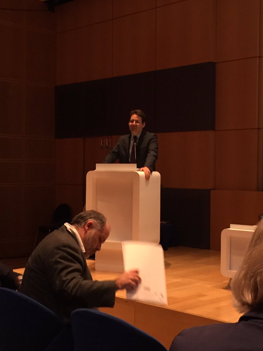 vcarbonne's tweet photo. @MatthiasFekl lance seminaire des contrats #destination #tourisme #ensembleprovence @isabellebremond @DanielleMILON https://t.co/BAvbYREUVL