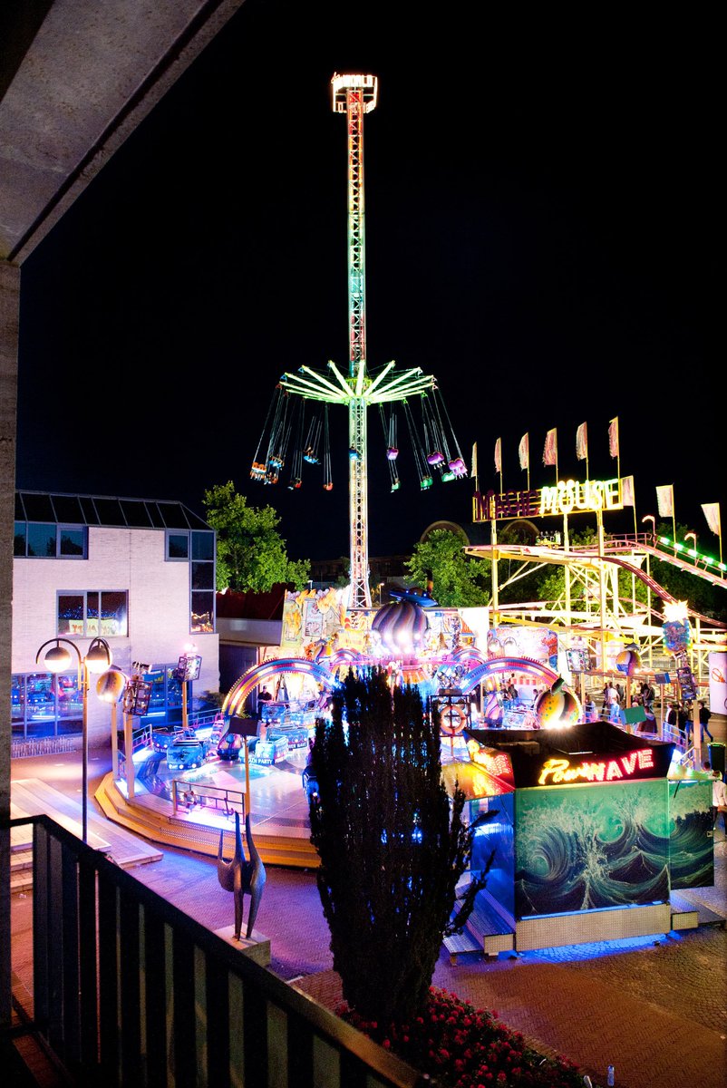 Vanavond om 23.00 uur grootse vuurwerkshow in de Koetshuistuin #kermisbest2016 bit.ly/29mGjPb