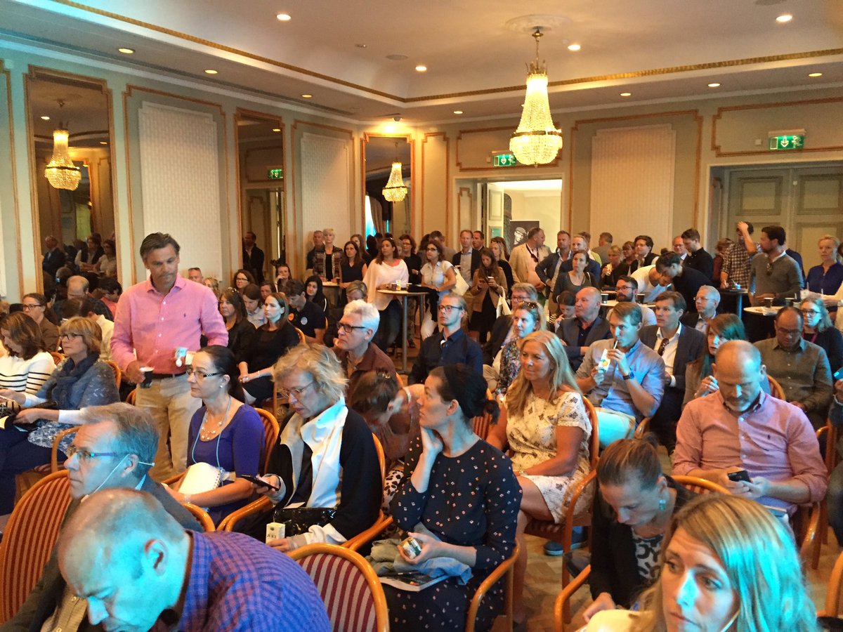 KPMGSweden's tweet photo. Metoder att räkna på #hållbarhet intresserar i #almedalen. Den sociala påverkan svårast att beräkna. https://t.co/JO2APfhzVX