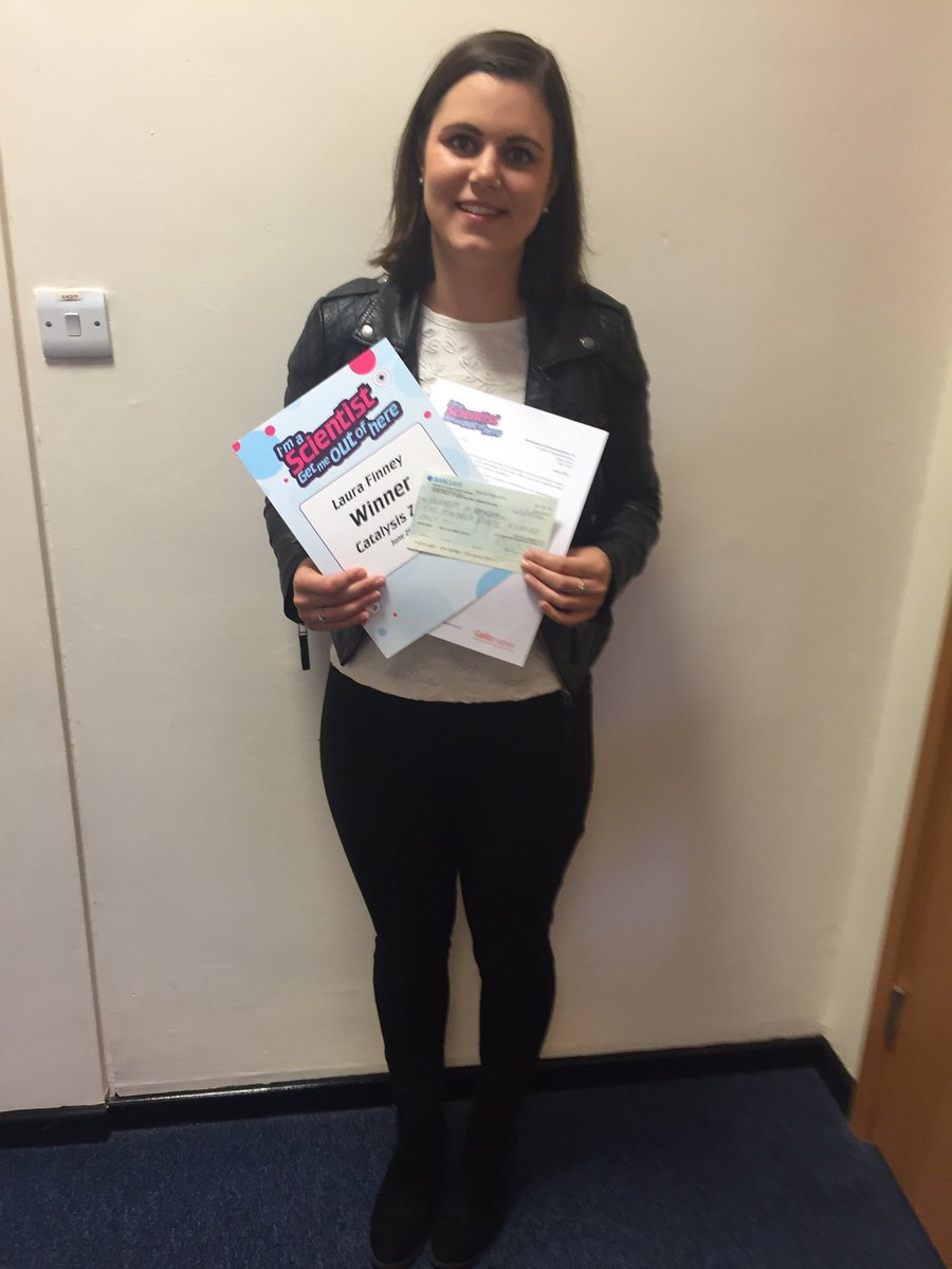 susresCDT's tweet photo. Laura is back after a long weekend to her certificate and cheque :D #cdtsuschem #realtimechem #IASUK @imascientist https://t.co/vEHzZmaT9g