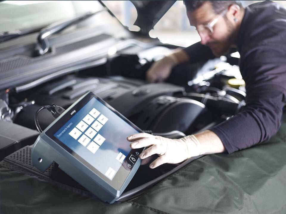 PipersAuto's tweet image. Pipers are now the proud owners of the all-new Autologic Assist #dorking #autologic #eml #landroverspecialist