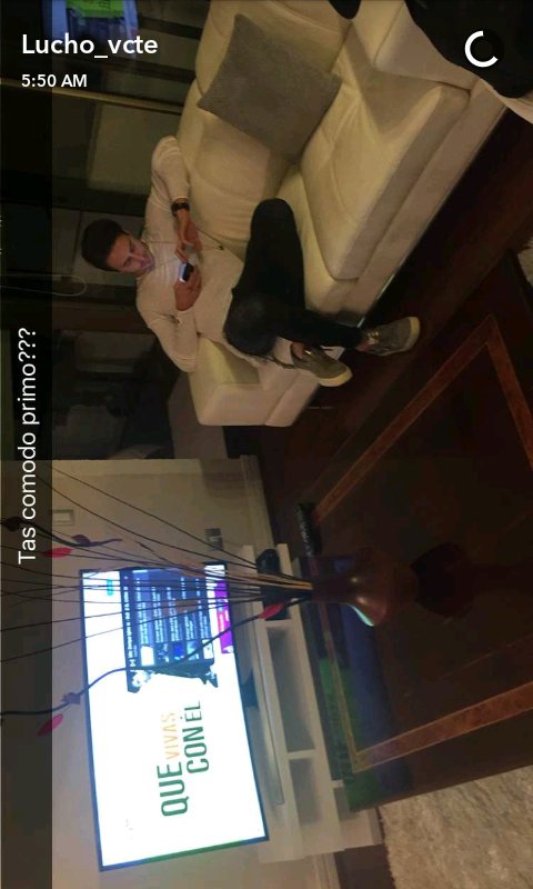 mcm18marketing's tweet photo. @marcoferritv tas comodo?😂😂 #FamiliaPan #PrimosPan @luis_mateucciof https://t.co/bbw9BqNgRJ