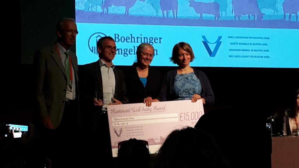 Saucisse_and_Co's tweet photo. The award goes with a special grant of 15,000euros to sponsor new research #rwbaward2016 #wvc2016 https://t.co/7WN45HR5j2