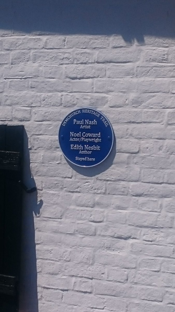 ddhg14's tweet photo. This heritage plaque is on Dormers Cottages, not a bad line up!
@theromneymarsh @ChannelRadioLtd @ShoutOutShepway https://t.co/siJ638Vf33