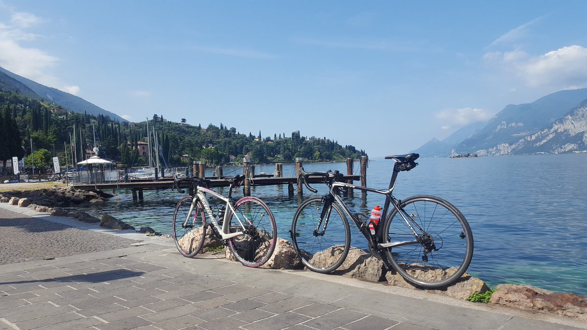 jbillers's tweet photo. Lake garda in the sun #bikeporn #happydays #howisyourtuesday https://t.co/OwlUzWsf0M