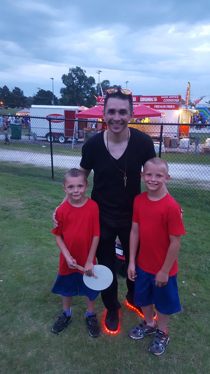 Picture with fans. They even share the Mohawk hair style with Klav!! #12south #tupelo #fireworks