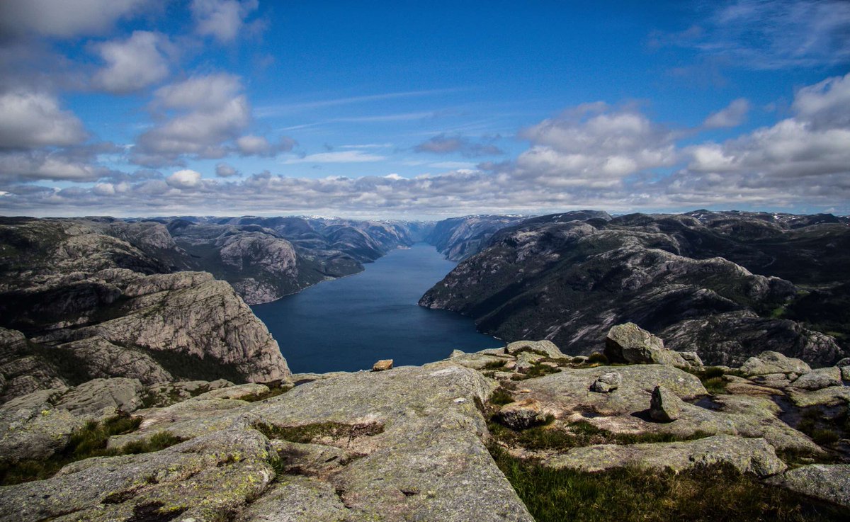 ulmon's tweet image. Cannot get enough of Norway! Why are you so beautiful?? #cmtgmoments 😍 😍 😍