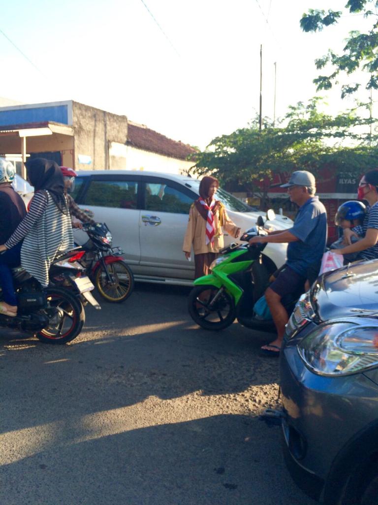 Karya Bakti Pramuka 1437 H Pospam Jonggol #saptabakti <a href="/kwarnas/">Joulette</a> <a href="/PramukaJabar/">Pramuka Jawa Barat</a> <a href="/pramukaupdate/">Chakradhar</a> <a href="/MyprideMagz/">MYPRIDE MAGZ</a>