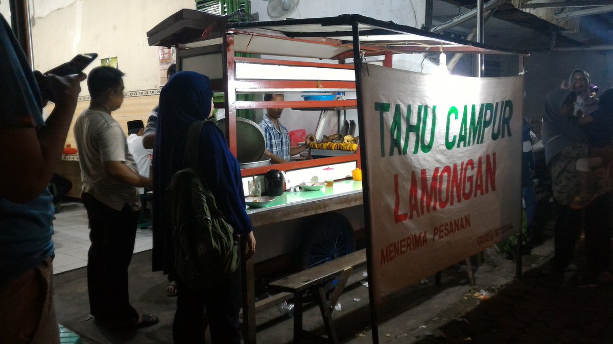 Dober_s's tweet photo. Mlipir dl makan tahu campur, biar berasa lg di Jawa Timur @autobild_ina #4GinAja #HTD2016 https://t.co/clg7abpy8a