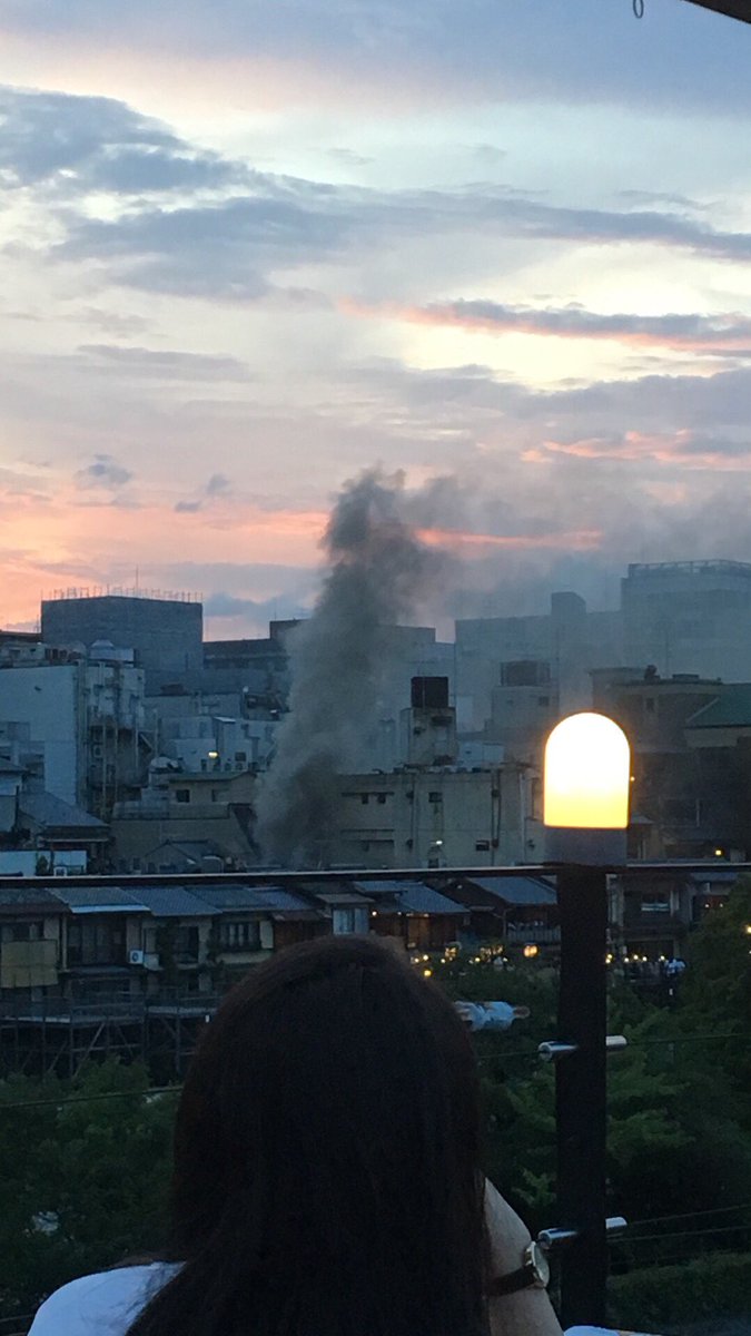 京都 先斗町で火災発生 こんなときでも鴨川のあの法則は守られていた Togetter