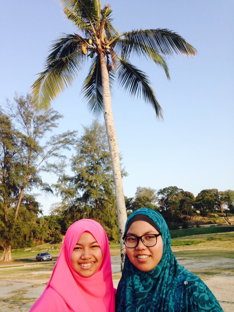 NZalinaAmalina's tweet photo. Mersing 2016 #RoadToRaya https://t.co/7UY9F1HeHx