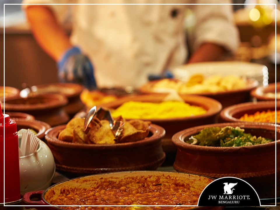JWMarriottBLR's tweet photo. Indian flavors at its finest with freshly made cuisines and chefs specials. Spend #LaidBackSaturdays at #JWKitchen. https://t.co/CaPLYAYhZs