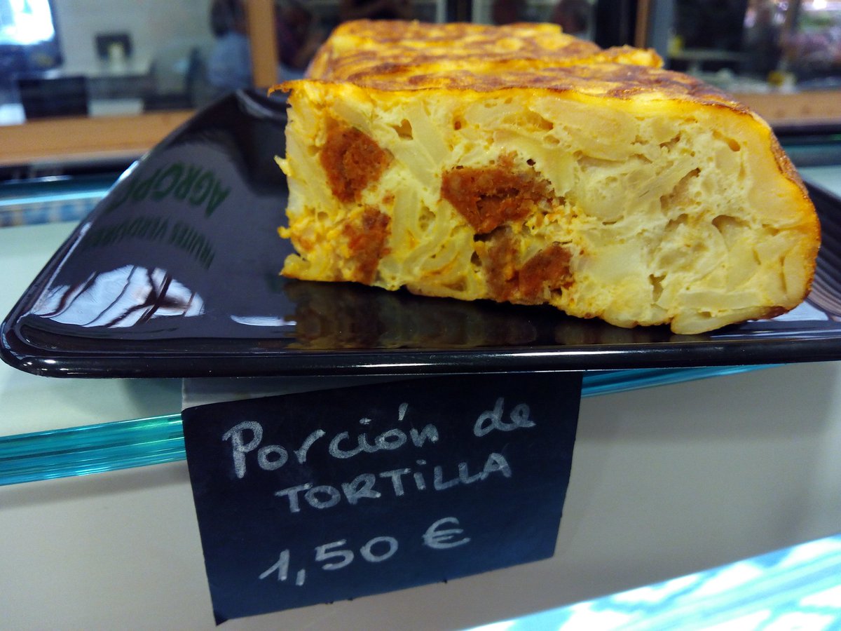 CaseroCaseroMa's tweet photo. #Escaldums de #pavo, #TortillaDePatata con #sobrasada, #calabacines #rellenos de #verdura y #gamba
En #mercatdinca https://t.co/TpIgebUTvi