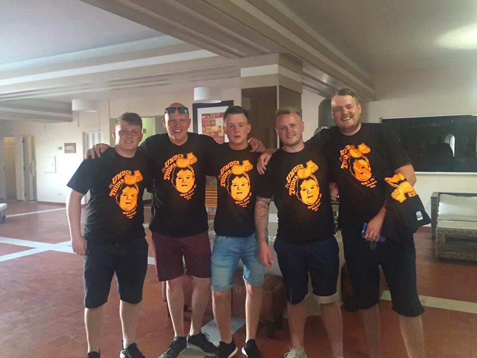 ICClayton11's tweet photo. Top time in Portugal for Marshys stag do ππ» #albufeira #silchoro #backtoworkon3hourssleep π©π΄ https://t.co/Inl2zyQm4D