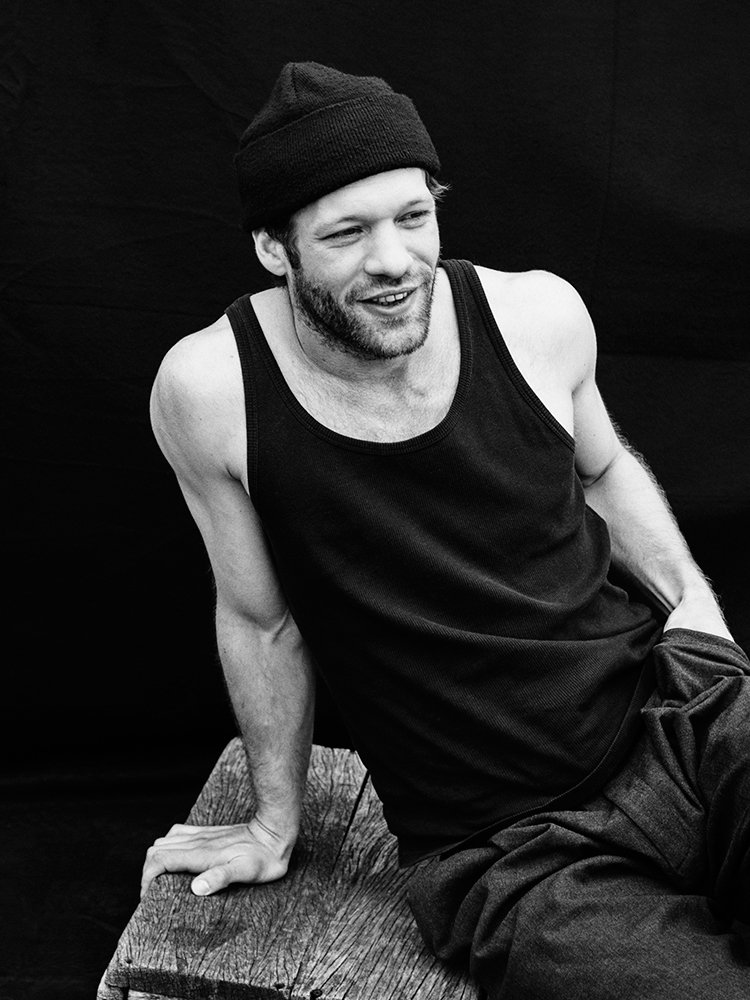 PAUL HAMY BY ARTHUR DELLOYE / <a href="/GlamourParis/">Glamour Paris</a> / JUILLET 2016
1718paris.com/artists/arthur…
#PAULHAMY #GLAMOUR #1718PARIS