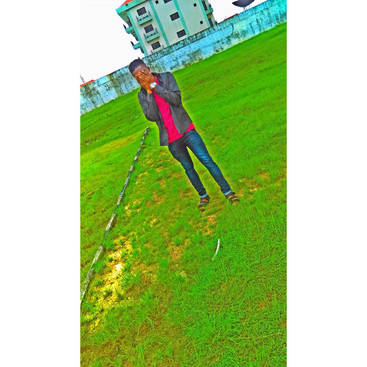 Kng_fredrick's tweet photo. Am on a LOW @wizkidayo https://t.co/WFgU3pYBWL