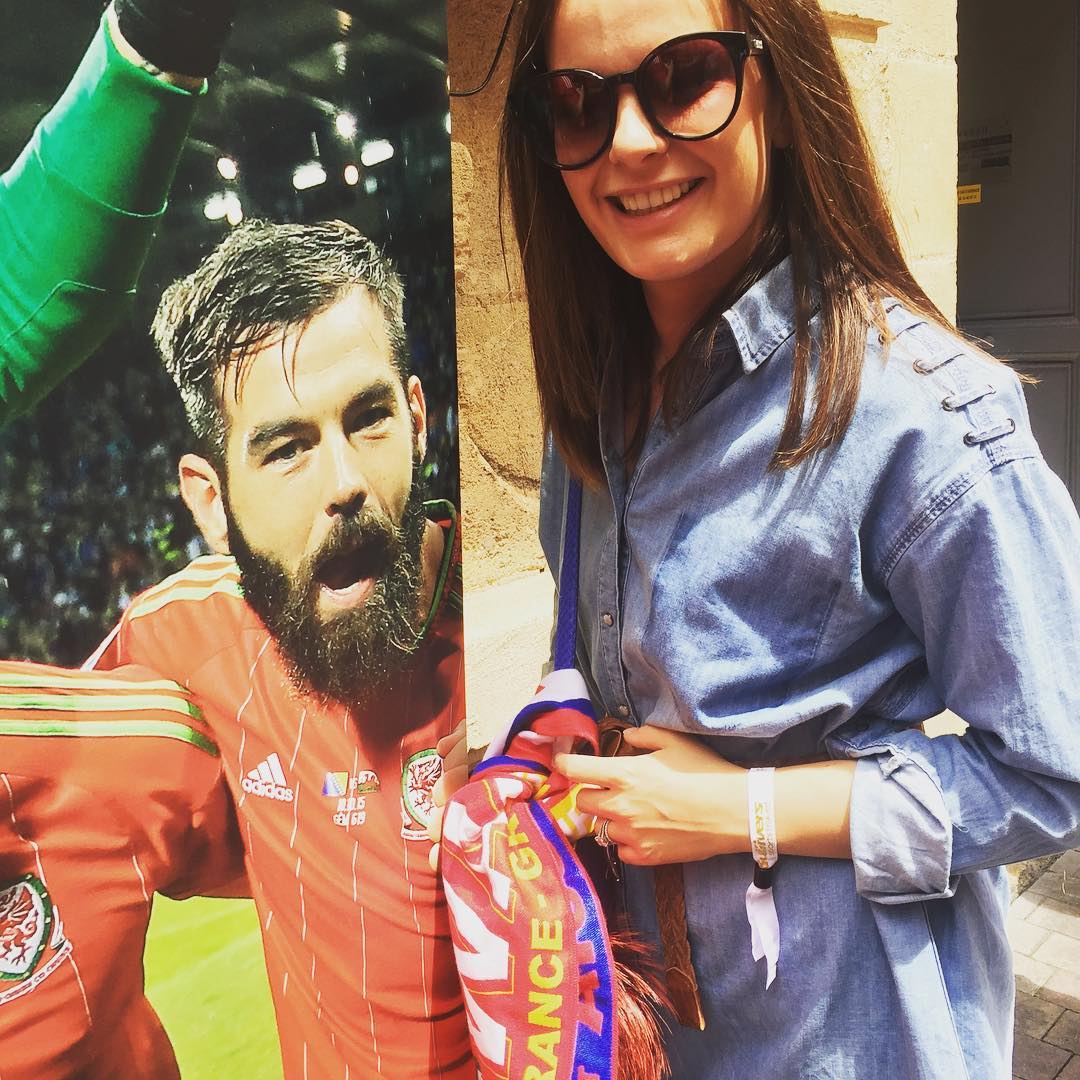 ItsAWagWagWorld's tweet photo. #JoeLedley & his fiancee #RubyMayRidgeway were forced to postpone their wedding due to #WAL Euros success https://t.co/58vLo76Qs5