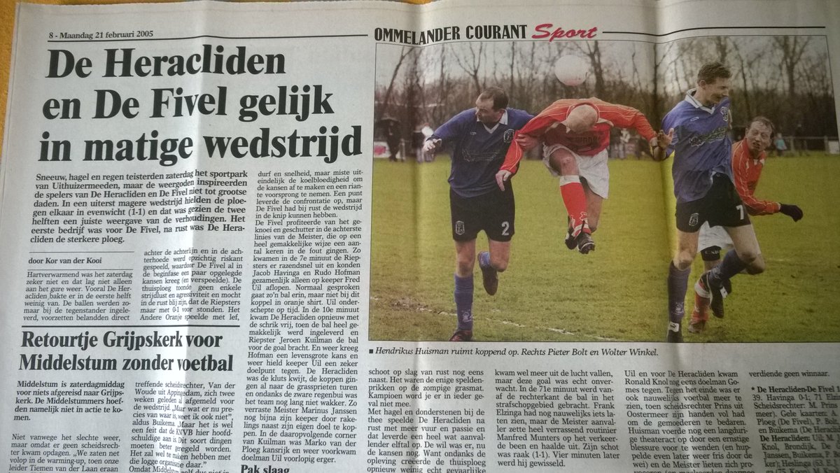 martinsijbolts's tweet photo. Oude doos: UVV'70 vs @VVPoolsterspijk (5e klasse!) en Hendrikus Huisman (@DeFivel) vs @SVdeHeracliden #Ommelander https://t.co/GWyJNw6QYQ