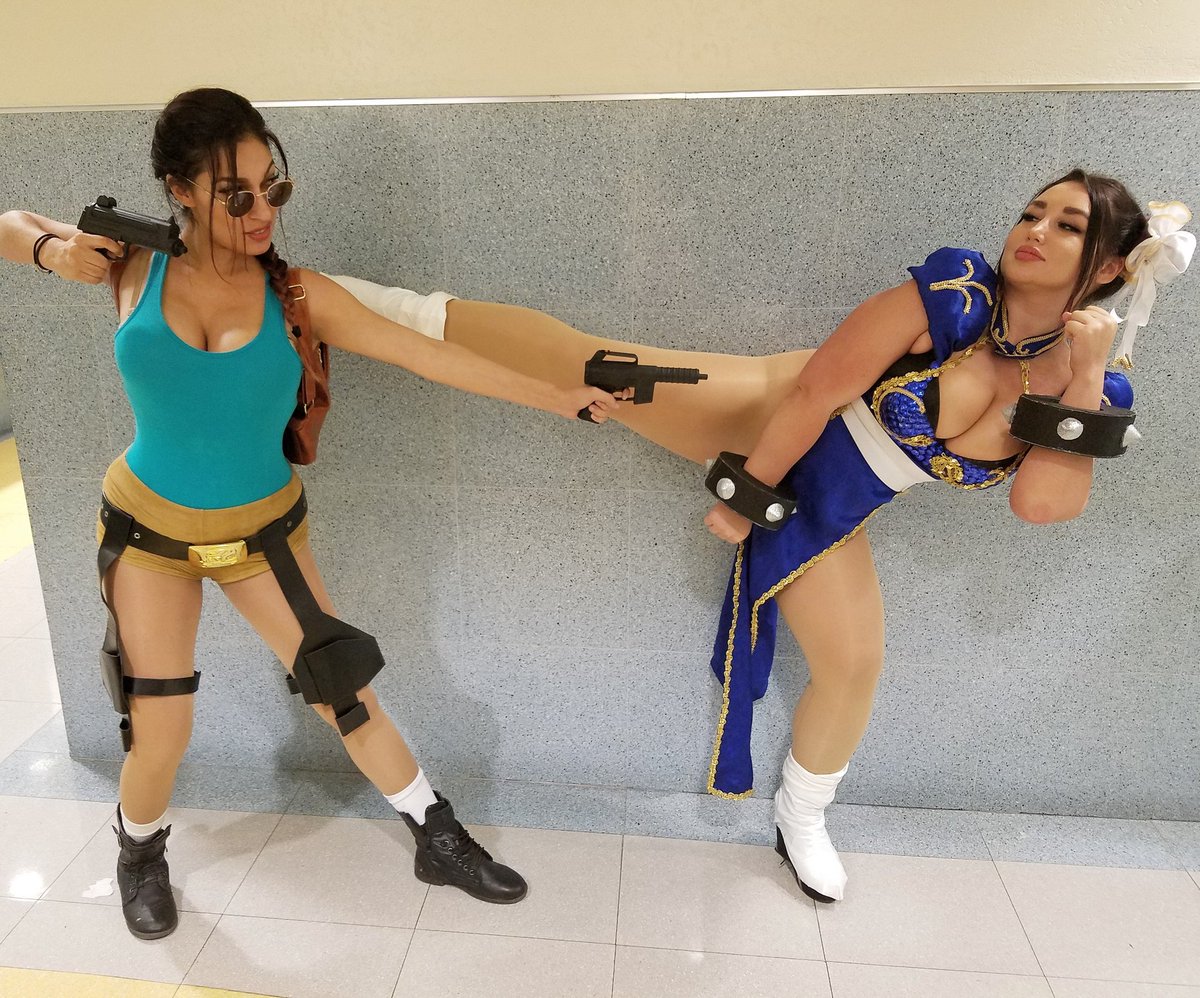 About the con... #supercon #flsupercon #laracroft #chunli #comiccon