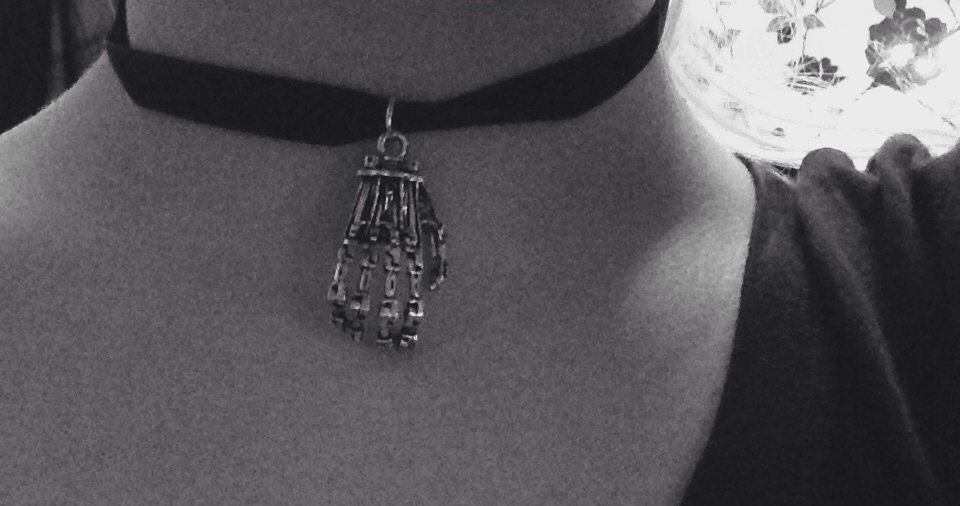 HTSMagazine's tweet image. Wanna adorn yourself with some gothic jewellery? Check out @GOTH_ZEN &amp;amp; give em a follow! {{gothzen.com}}
