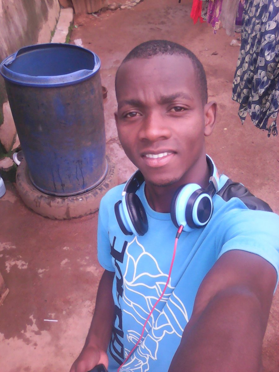 23Moctar's tweet image. 😅