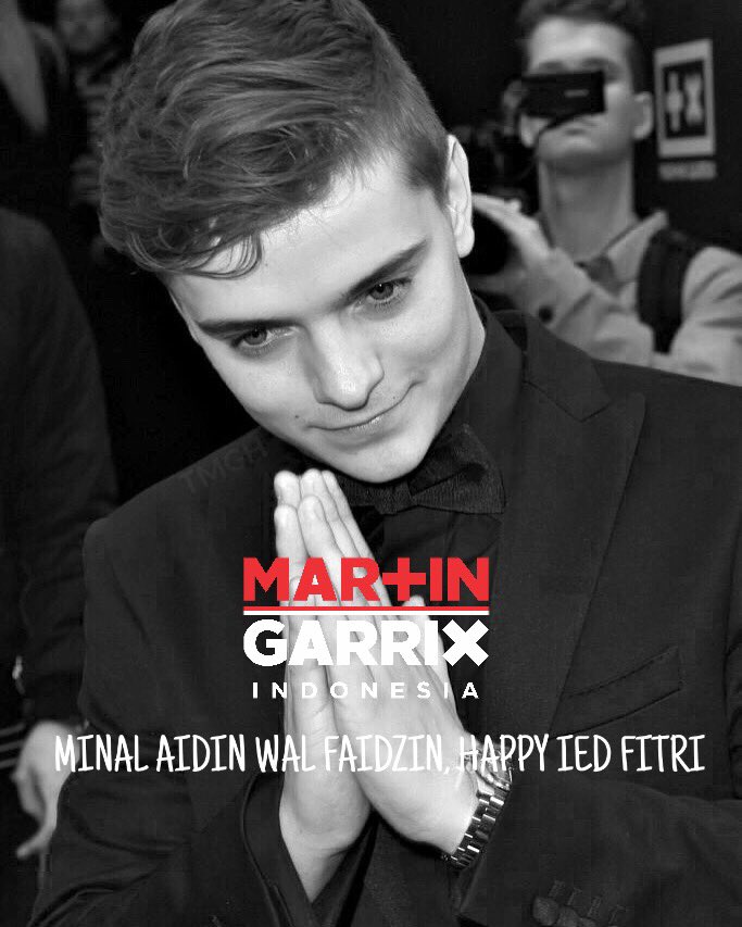 MINAL AIDIN WAL FAIDZIN, Happy Ied Mubarak 1437 H 🙏🏻🕌