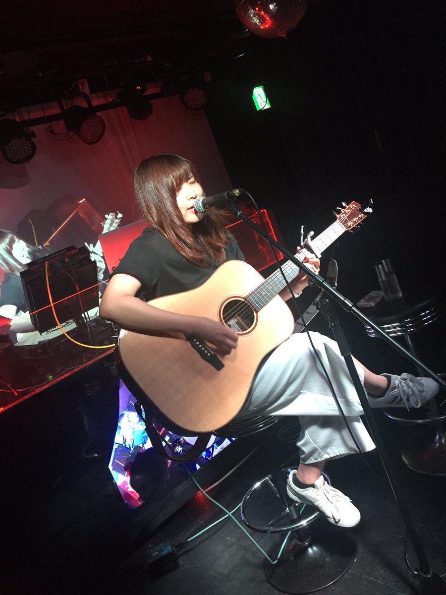 MIRAI_NAGOYA_X's tweet photo. 今夜のMiRAiはシンガーソングライターKIKIちゃんの透き通る歌声が響いてます♬KIKIちゃ���企画は毎月第一火曜日です。ぜひ御来店下さい！ https://t.co/rinzCm2Pzt