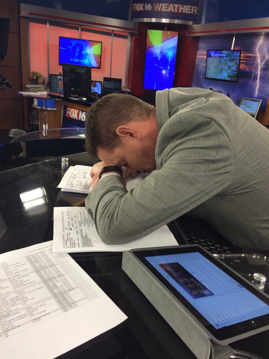 SusanneBrunner's tweet photo. The fireworks went off too late for @PatWalkerWX last night. #WakeUpPat #GoodDayAR https://t.co/1hLu1TtPWk
