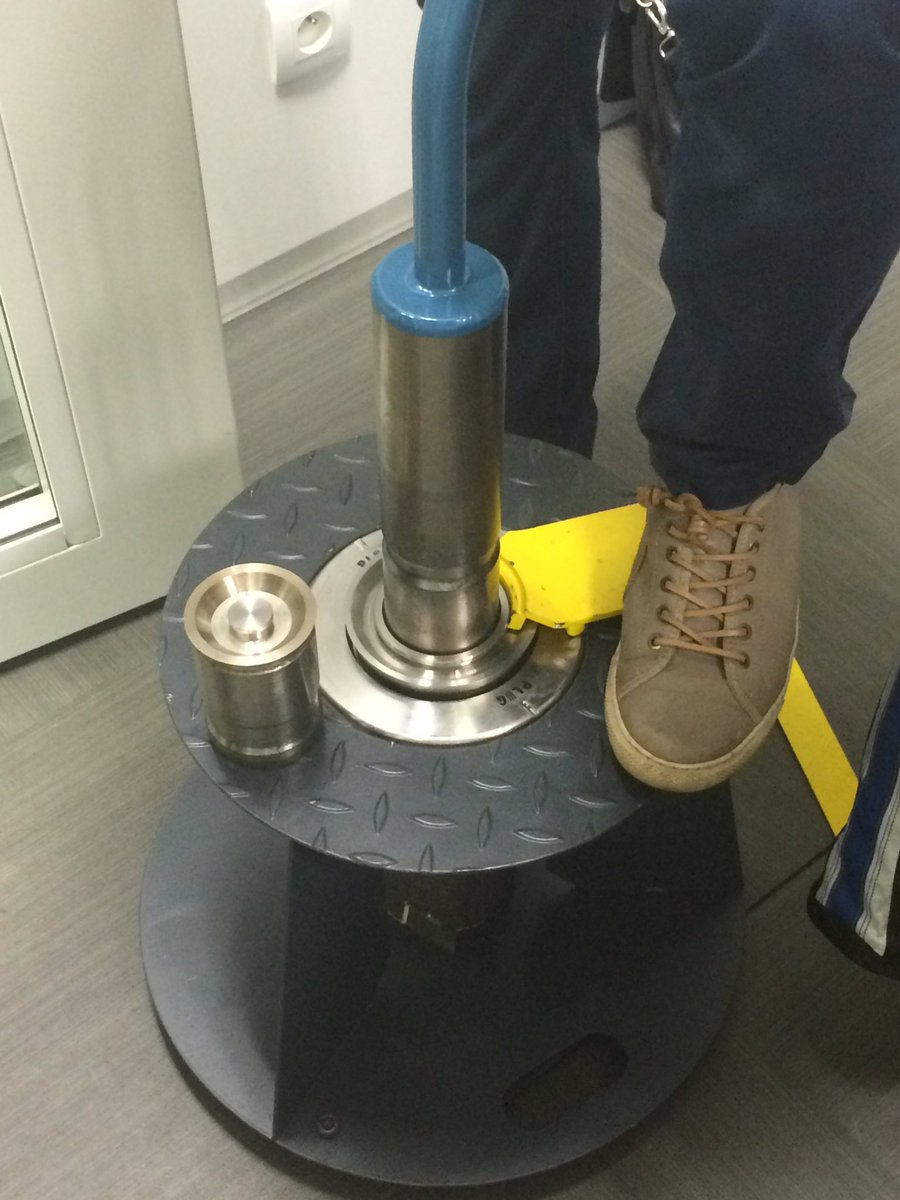 BocquillionC's tweet photo. Le #Plug solution pour adapter le mobilier urbain en ville @ugapAURA déjà adopté par la ville de @saint_etienne_ https://t.co/XiyFrcsn8w