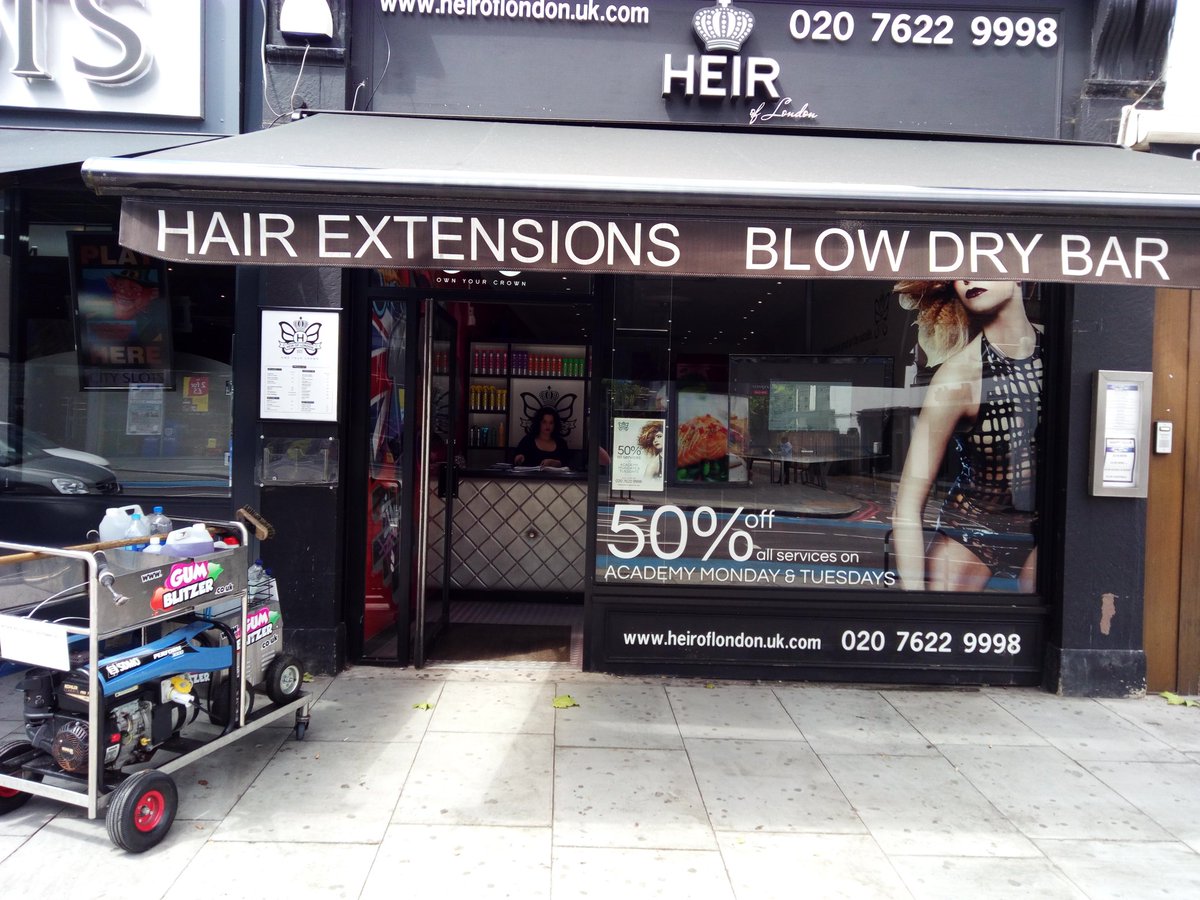 @heiroflondon hope you are happy with <a href="/GumBlitzer/">Gum Blitzer</a> service in partnership with <a href="/thisisclapham/">This is Clapham</a>  #GumGone