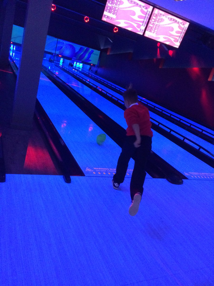 sunnyfieldsHT's tweet photo. Triangles having amazing time bowling!! https://t.co/MoiiznosQM