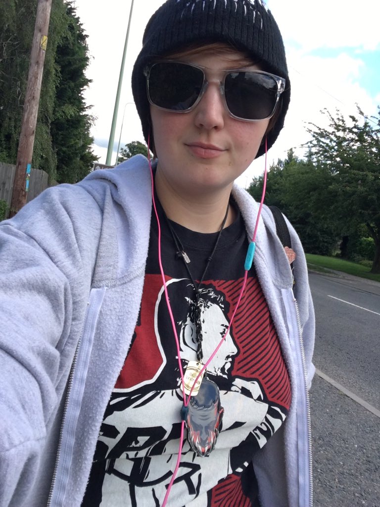 _CrossingOver's tweet photo. It's barely even sunny out and I'm still wearing my #BulletproofBC sunglasses. I'm that person. 😂👍🏻 https://t.co/6EsPEIPwON