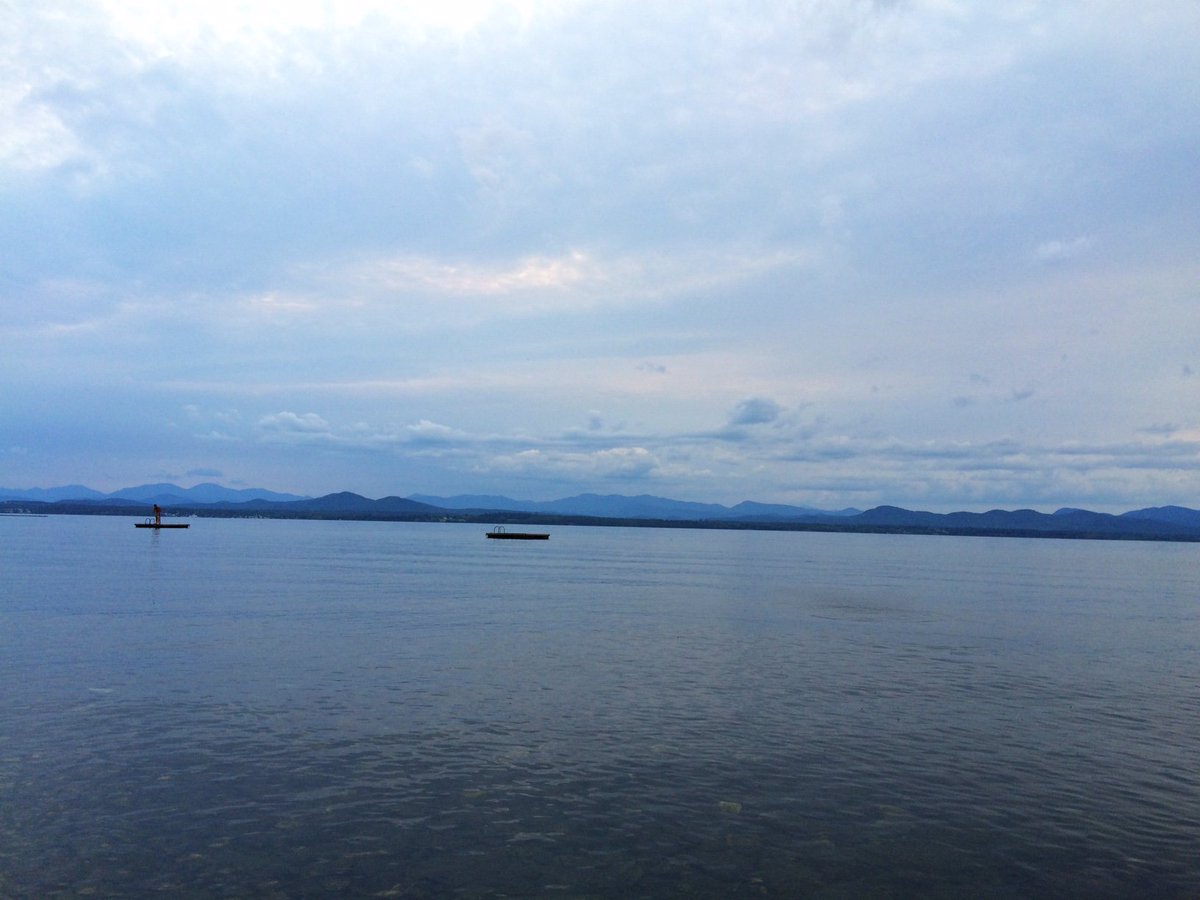 NittyGrittyVT's tweet photo. Hope everyone had a great 4th of July holiday! What a beautiful weekend here in #vermont! https://t.co/KZpw2ehQCT