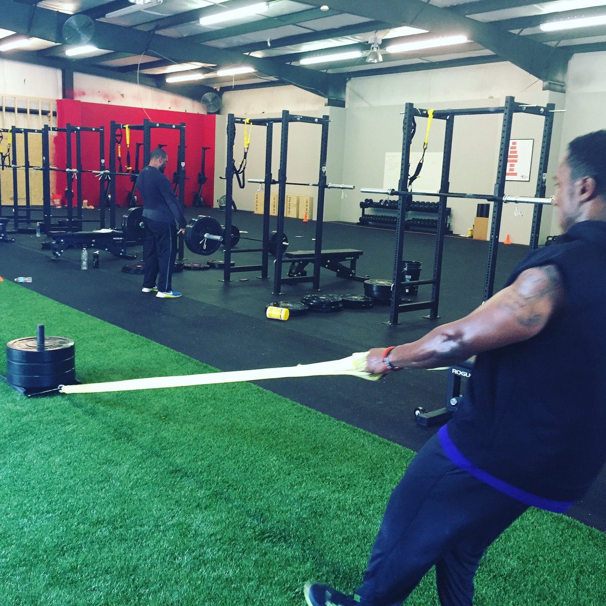 KP_Factory's tweet photo. Practicing what we preach here in the factory! #factorytough #factorystrong #fitness https://t.co/EeUVV7dQ0i
