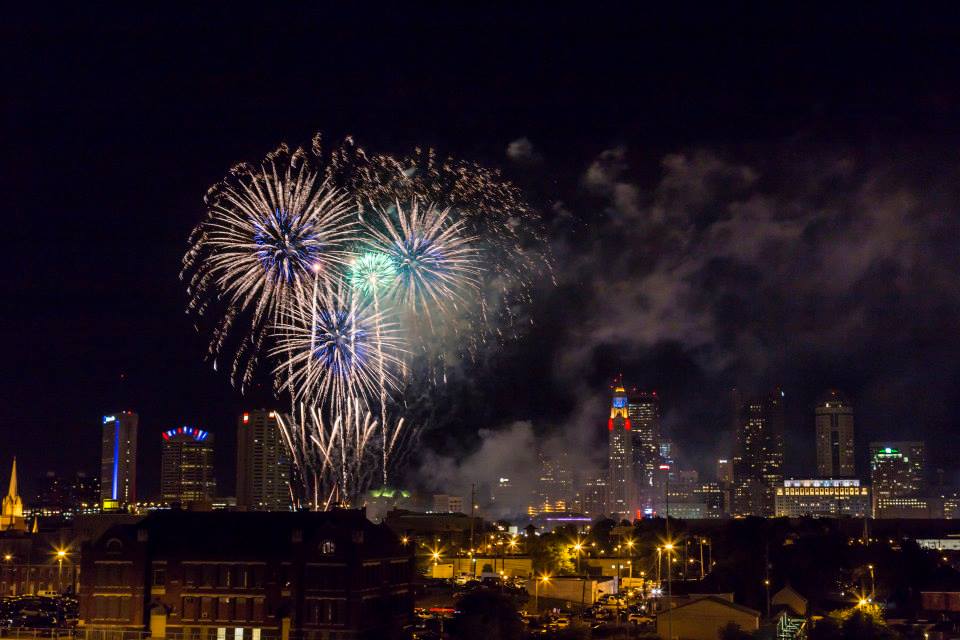 FoxAndHounds614's tweet photo. #Boom16 was unbelievable! Look at some of these #Views of #Fireworks in #Columbus, #Ohio ! #OSU #UpperArlington #OH https://t.co/oV9VLxwSFg