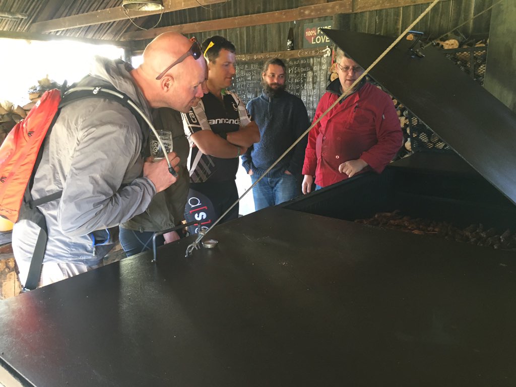 ElginAdventures's tweet photo. First lunch stop @hickoryshack (smoke house) last week @ElginValley @ShotLeft @Derek_Hanekom https://t.co/zpdcjFjutC