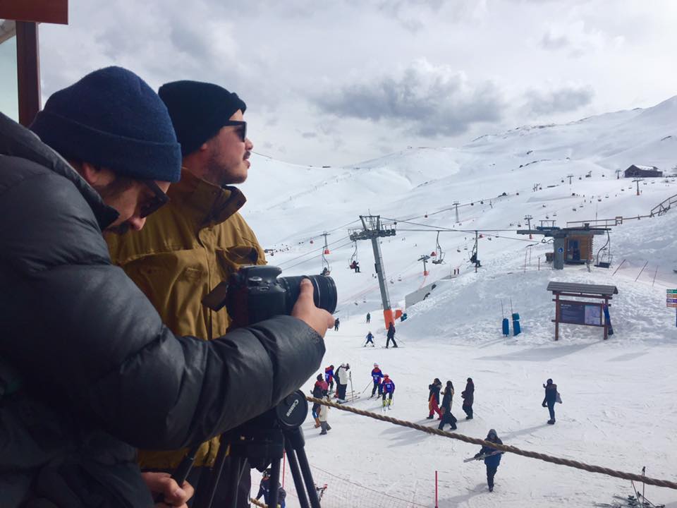 Chilexplora's tweet photo. Este fin de semana estuvimos registrando una visita a valle nevado.
Gracias a nuestros amigos de @SkiTotal https://t.co/PHzwf07GWg