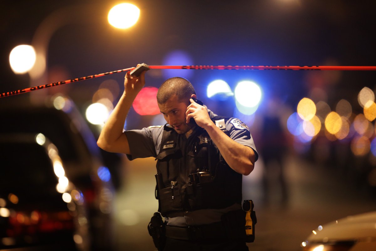 chicagotribune's tweet photo. 4 shot to death and 60 others wounded in Chicago as the 4th of July came to a bloody end https://t.co/RrMlapBKm2 https://t.co/e1bhkiCkkT