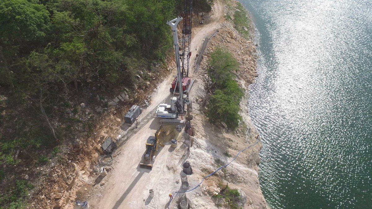 A Soilmec SR-60 drilling rig at work for Puente la Concordia in Chiapas fb.me/1nm5KFnfL