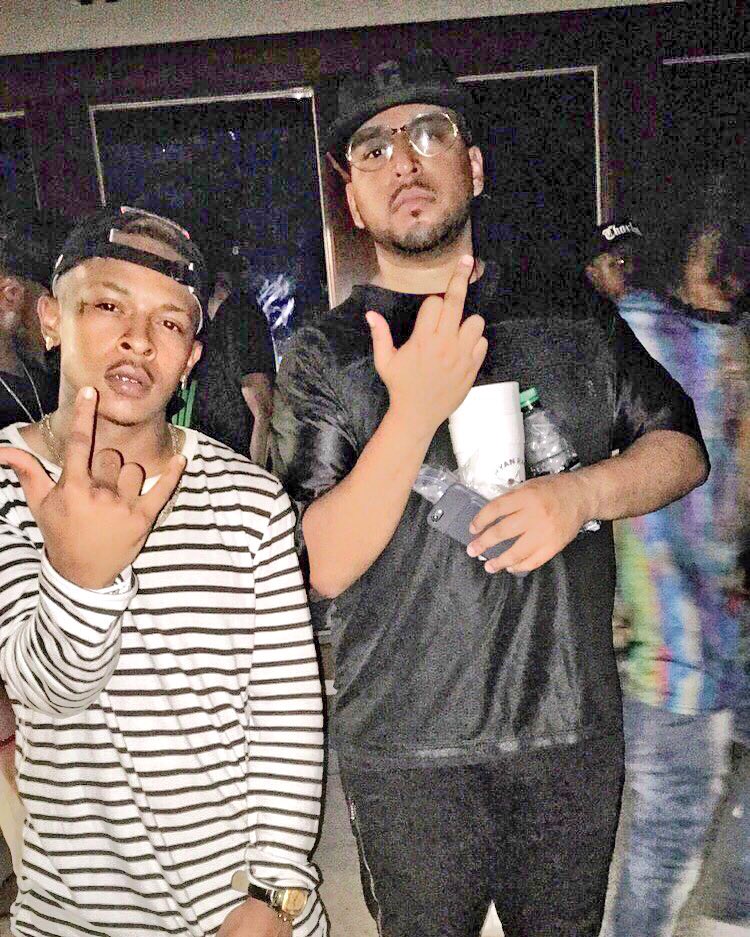yungpaco704's tweet photo. Big S/O to my nigga @40oz_VAN 
Last Nite was Lit .. #704🔥🔥🔥🤘🏽 https://t.co/KHL4az2mg4