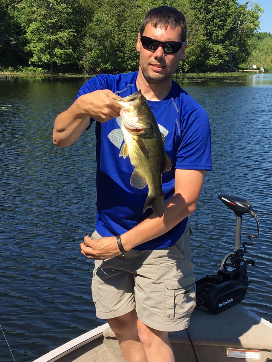 MurraysCottages's tweet photo. Just another day on the lake! @samartel09 https://t.co/8aR3vAlFLb