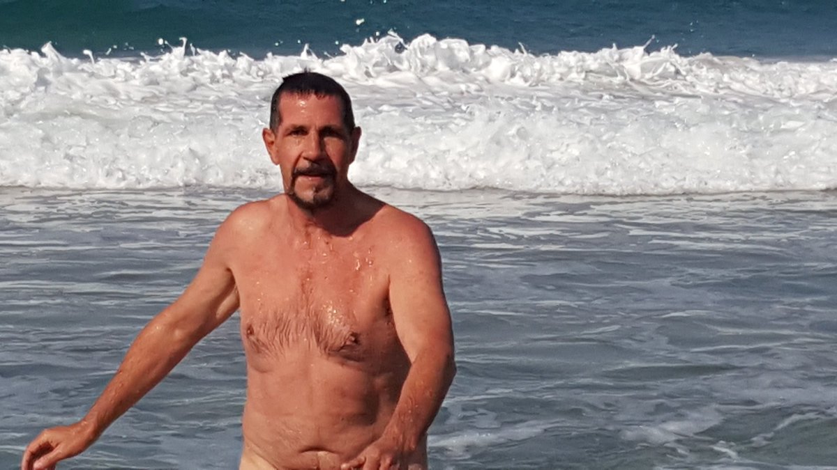 Mpenjati's tweet photo. Swam today at Mpenjati Nudist Beach, the water was nice and warm. https://t.co/WSYdsiiVhH