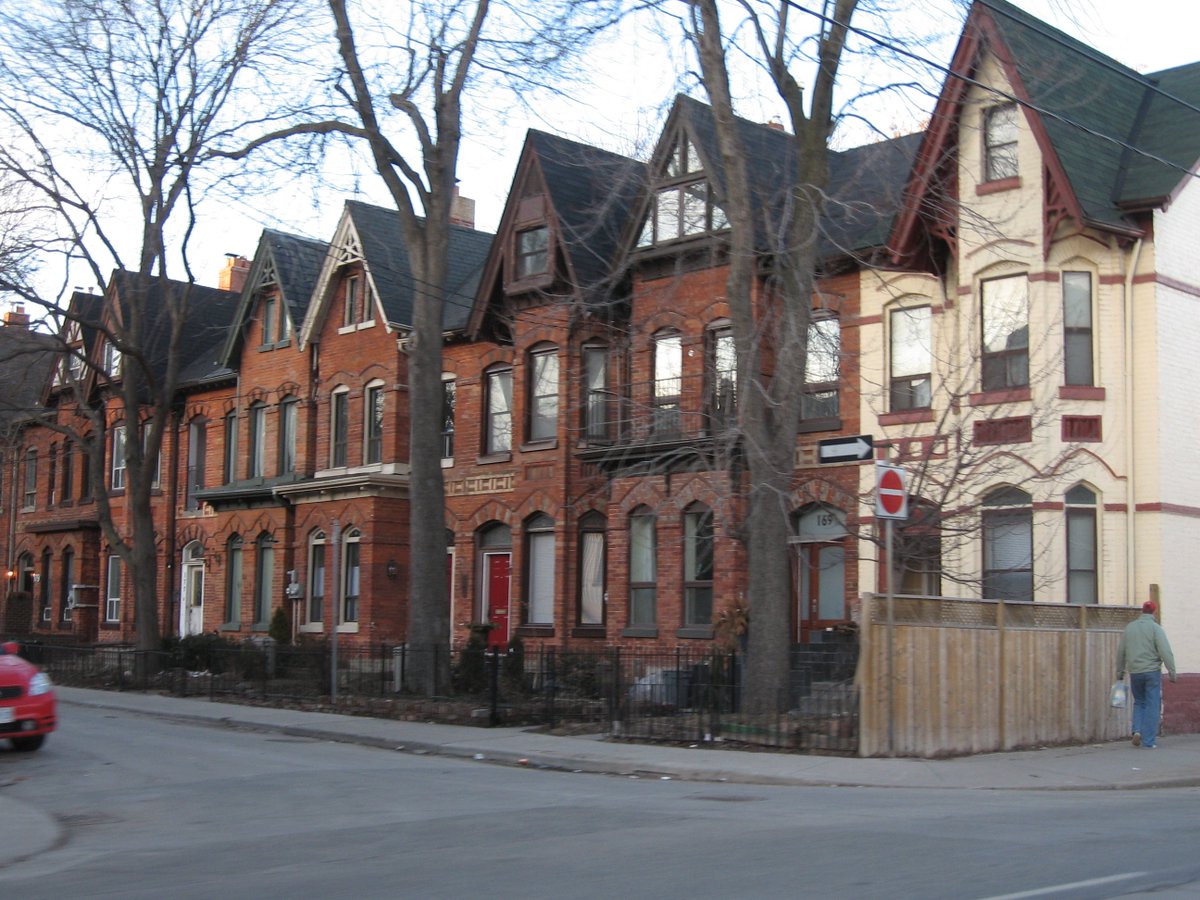 Let's Take A Look At The Toronto Housing Market!
mortgagebrokernews.ca/news/torontos-…
