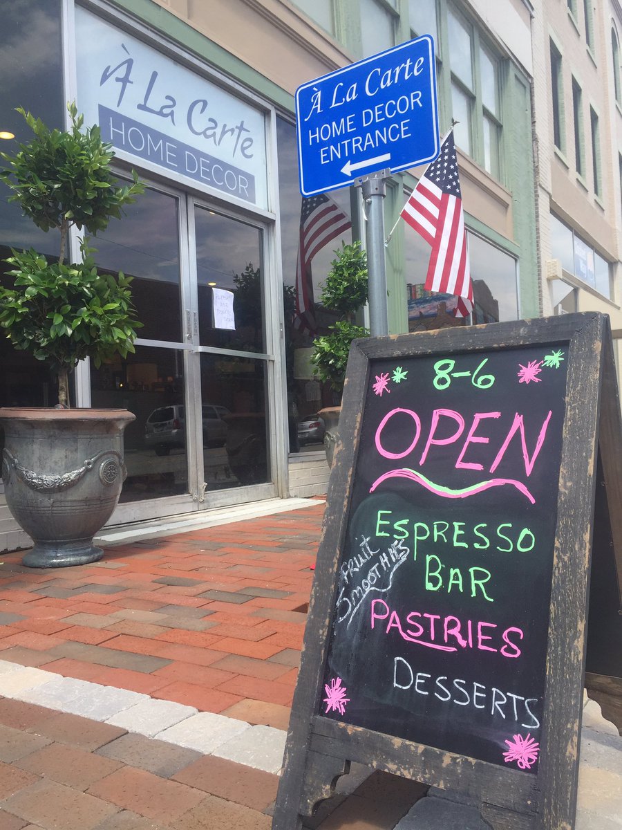 DvilleByChoice's tweet photo. Getting all our work done thanks to amazing #espresso at À La Carte's new location on Craghead in #DanvilleVA ! https://t.co/S6mlBGIi5c